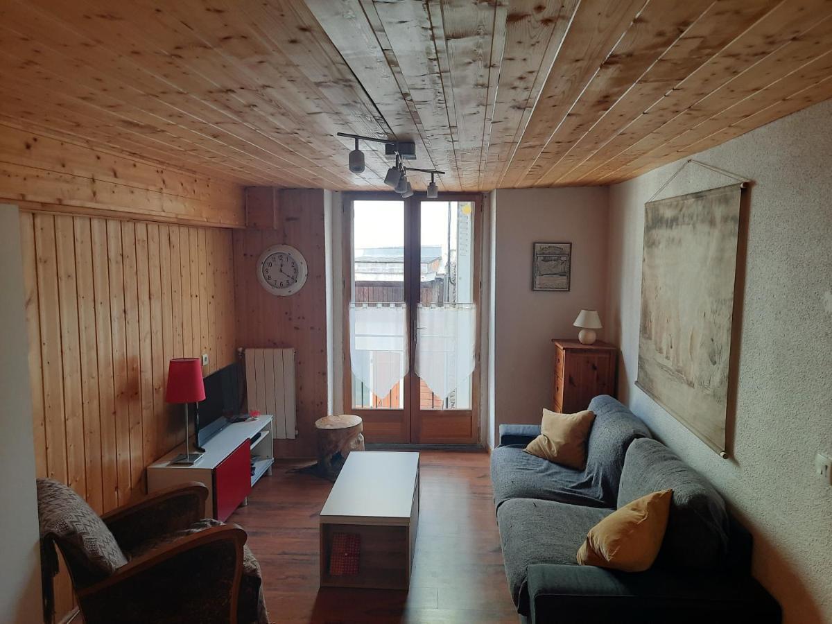 Le Cocon Apartamento Bagnères-de-Luchon Exterior foto